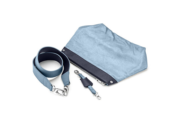 Handtasche "MARTE" genarbtes Leder / hellblau/nachtblau – silber von KEINE SCHWESTER