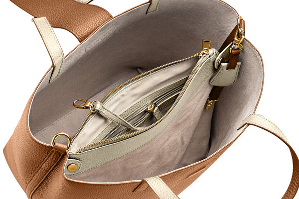 Handtasche "MARTE" genarbtes Leder / karamell/sand – gold von KEINE SCHWESTER