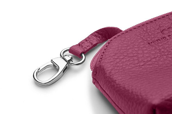 Mini-Geldbörse/Schlüsseltasche genarbtes Leder pflaume – silber von KEINE SCHWESTER