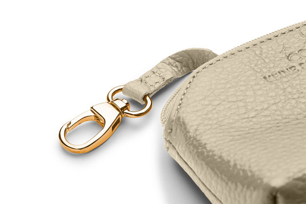 Mini-Geldbörse/Schlüsseltasche genarbtes Leder sand – gold von KEINE SCHWESTER